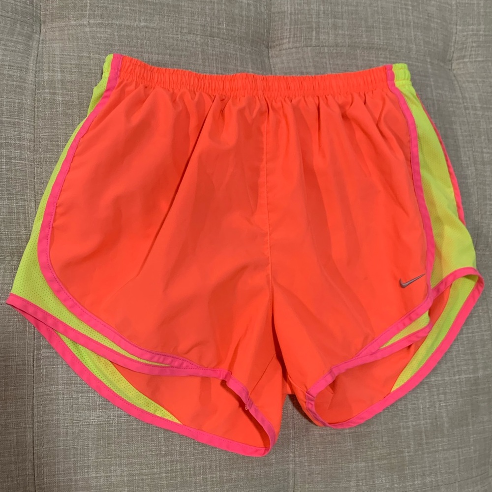 Nike Women’s Tempo Dri-Fit Running shorts